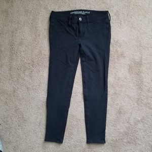 American Eagle black jegging size 4